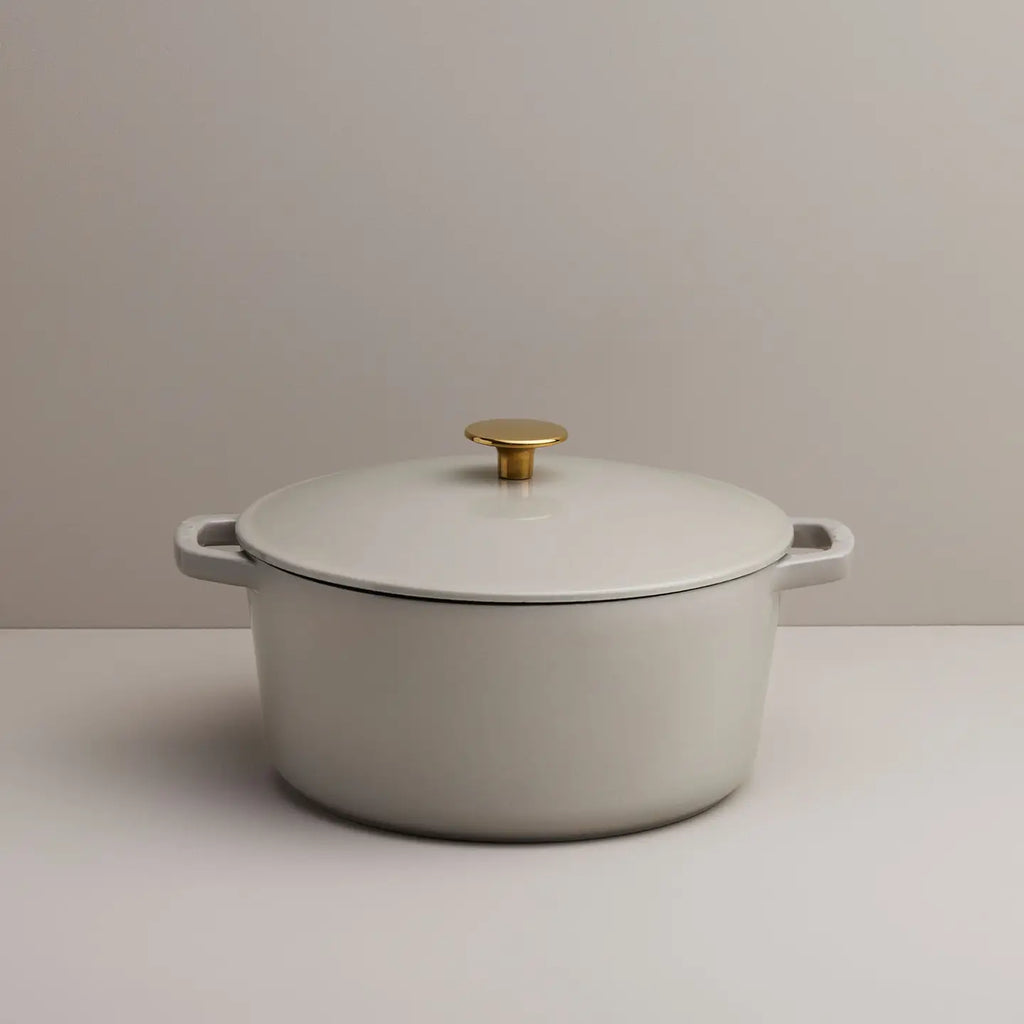 Milo 5.5 Qts | Classic Dutch Oven - Pebble – Well Stocked